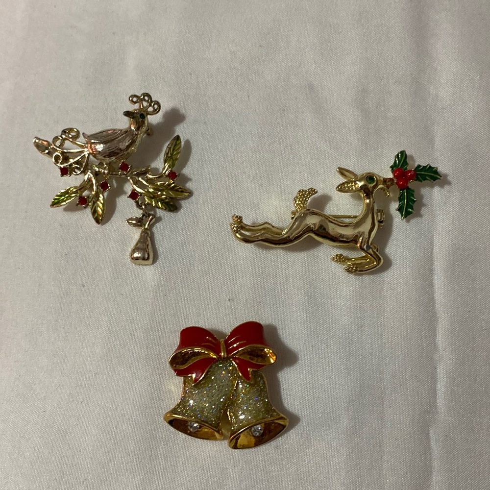 Christmas brooch bundle of 3